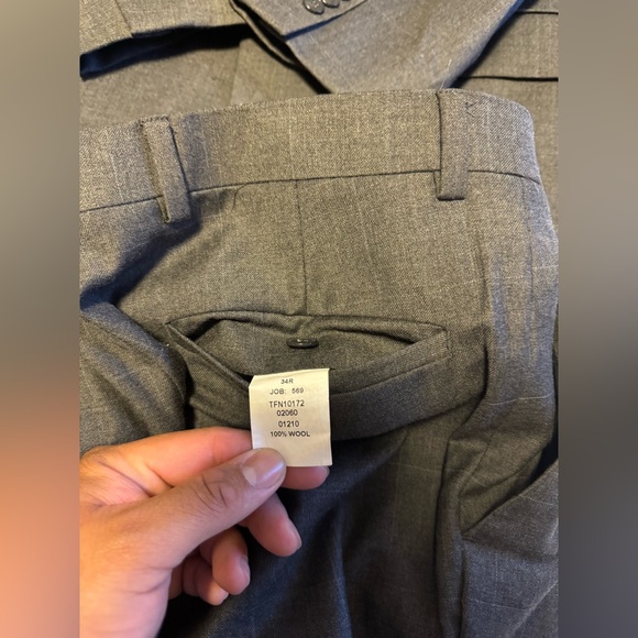 Jos. A Bank Size 40Suit Set Grey Men 2 piece - Picture 8 of 8